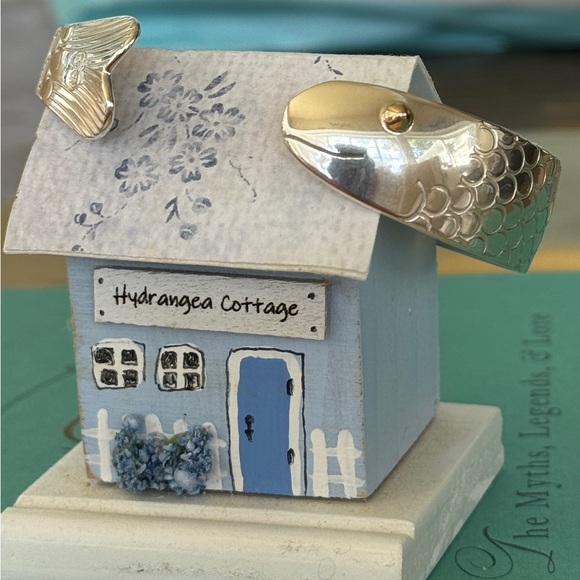 Eden Hand Arts Herring Cuff Bracelet - Picture 7 of 9